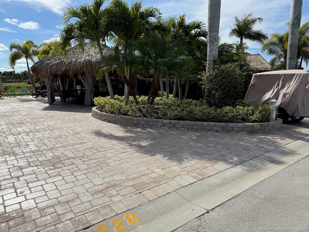 228 NW Hazard Way
