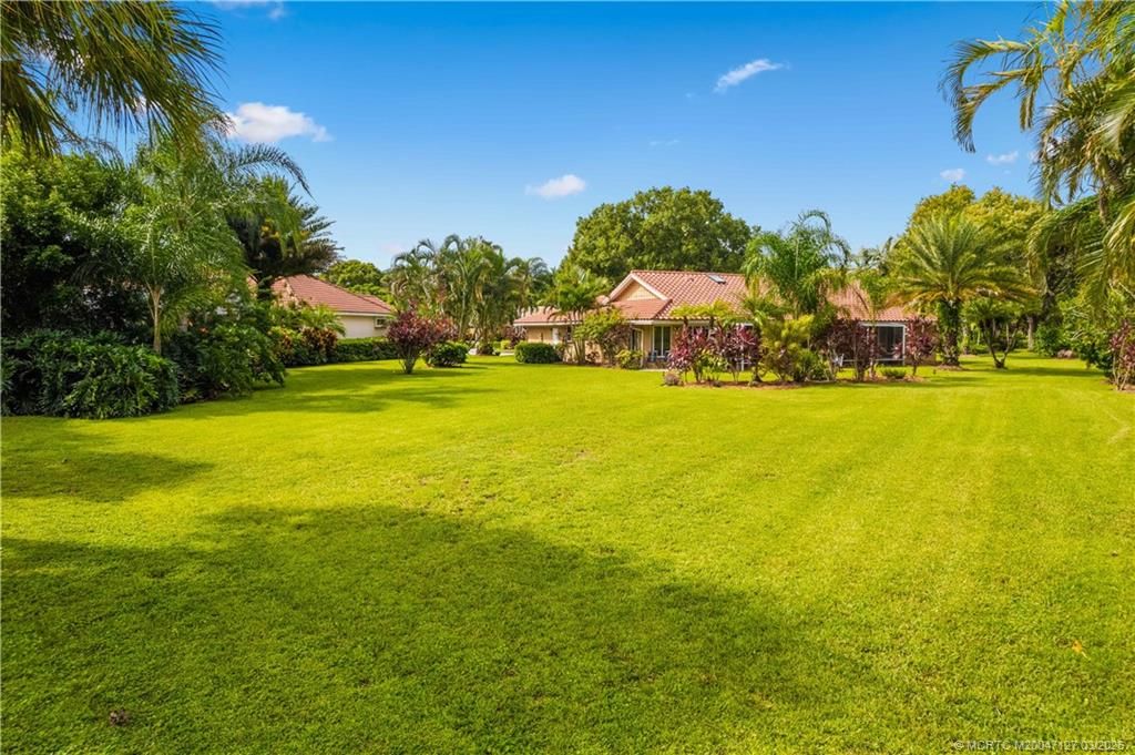 Photo of 1395 SW Bent Pine Cove, Port Saint Lucie, FL 34986 (MLS # M20047127)