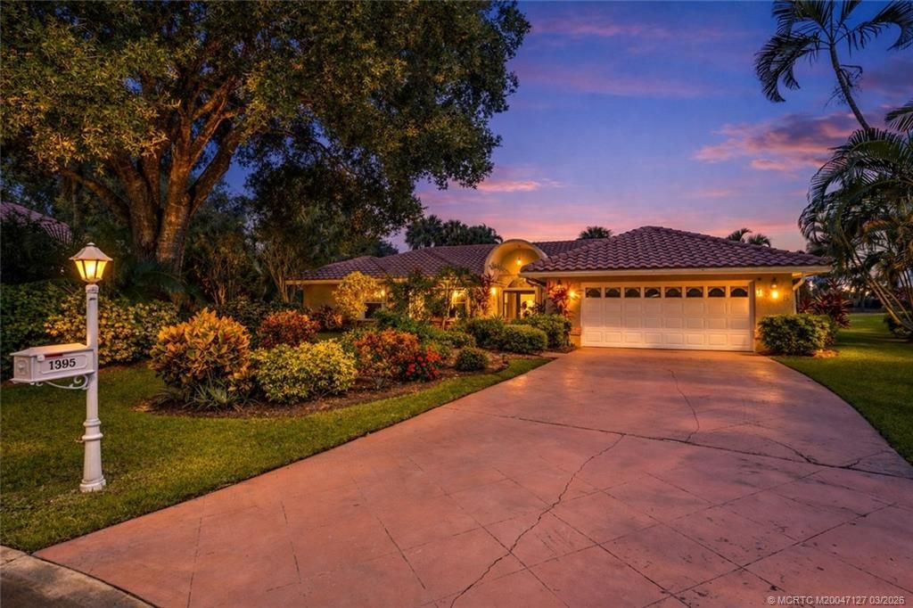 Photo of 1395 SW Bent Pine Cove, Port Saint Lucie, FL 34986 (MLS # M20047127)