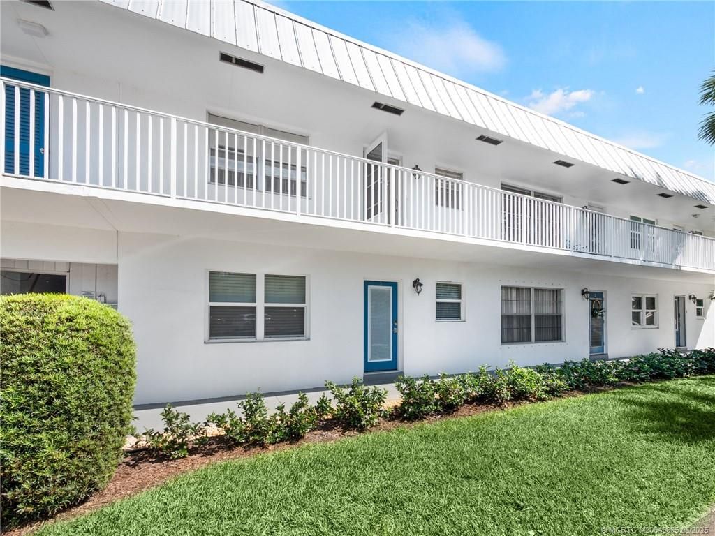 Photo of 2929 SE Ocean Boulevard #124-8, Stuart, FL 34996 (MLS # M20049685)
