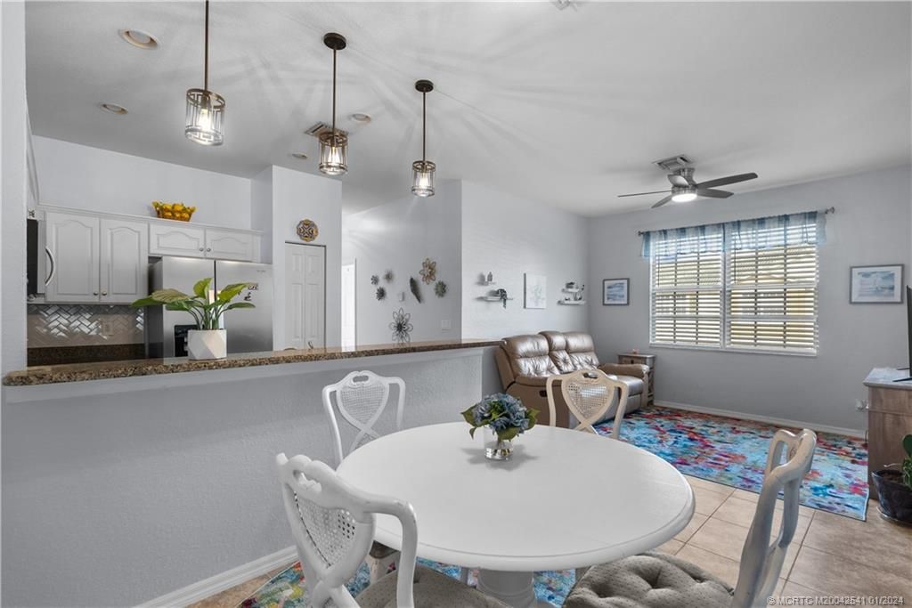 Photo of 1550 SE Wilshire Place #202, Stuart, FL 34994 (MLS # M20042541)