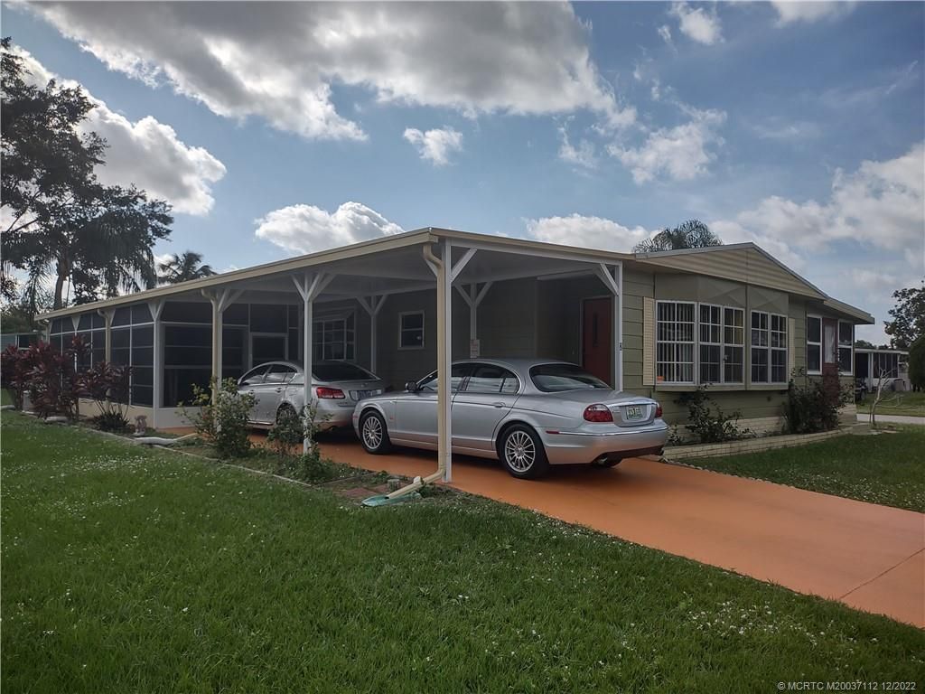 Photo of 2 Rosita W, Port Saint Lucie, FL 34952 (MLS # M20037112)