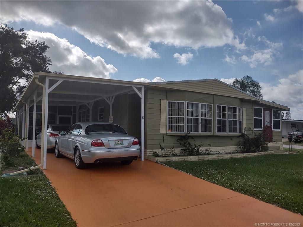 Photo of 2 Rosita W, Port Saint Lucie, FL 34952 (MLS # M20037112)