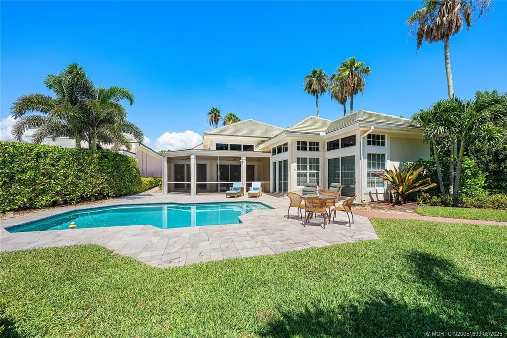 Photo of 7000 SE Lakeview Terrace, Stuart, FL 34996 (MLS # M20051699)