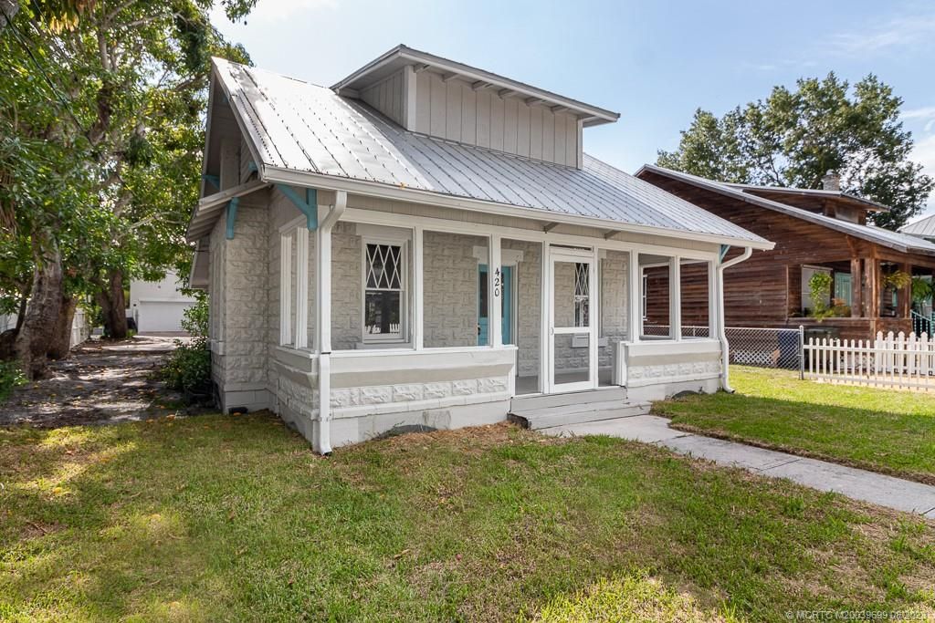 Photo of 420 SW California Avenue, Stuart, FL 34994 (MLS # M20039699)
