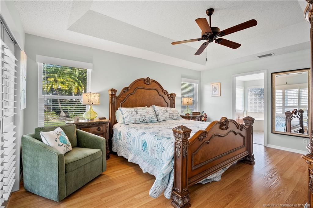 3802 SW Woodbriar Lane