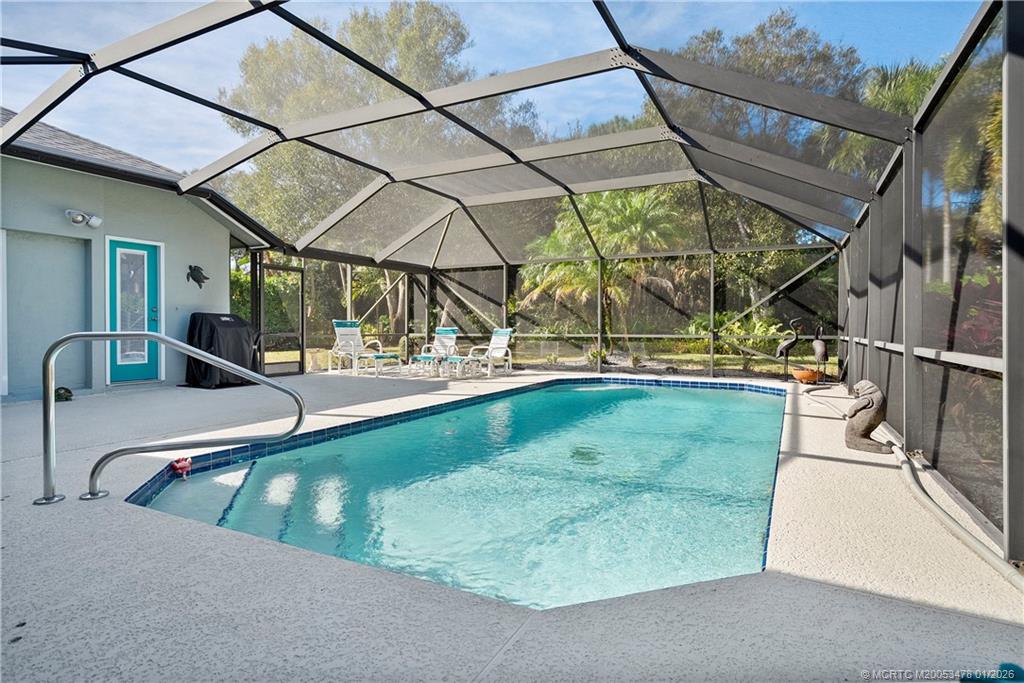 3802 SW Woodbriar Lane