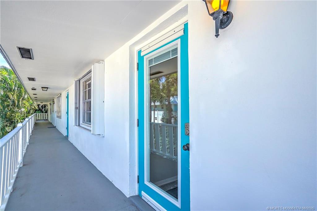 Stuart, Florida 34996, United States, 2 Bedrooms Bedrooms, ,2 BathroomsBathrooms,Residential,Active,190590