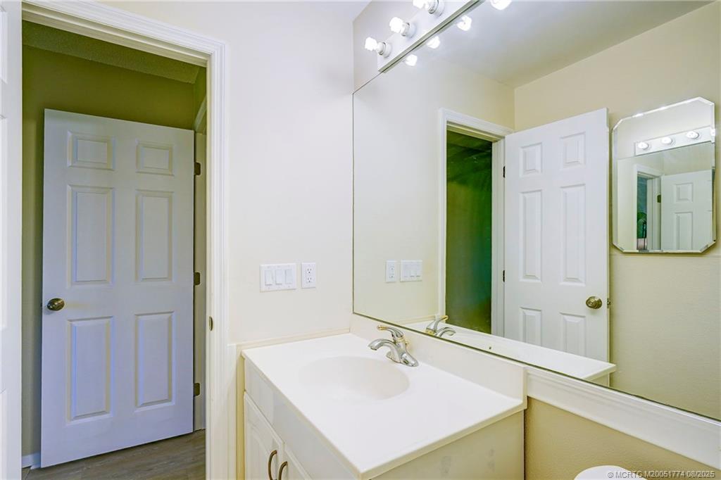 Stuart, Florida 34996, United States, 2 Bedrooms Bedrooms, ,2 BathroomsBathrooms,Residential,Active,190590