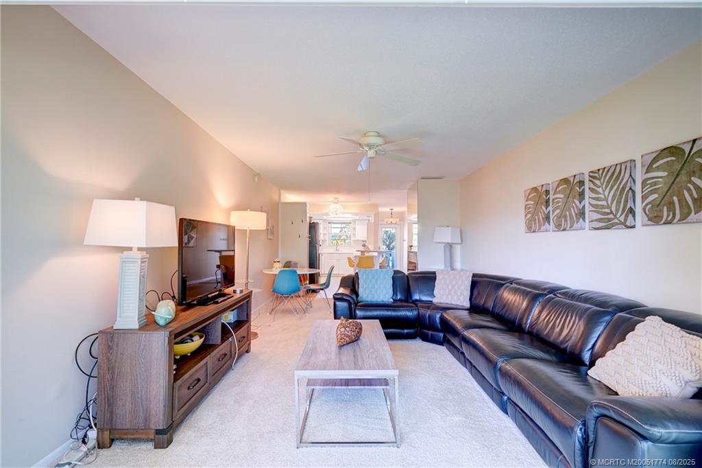 Stuart, Florida 34996, United States, 2 Bedrooms Bedrooms, ,2 BathroomsBathrooms,Residential,Active,190590