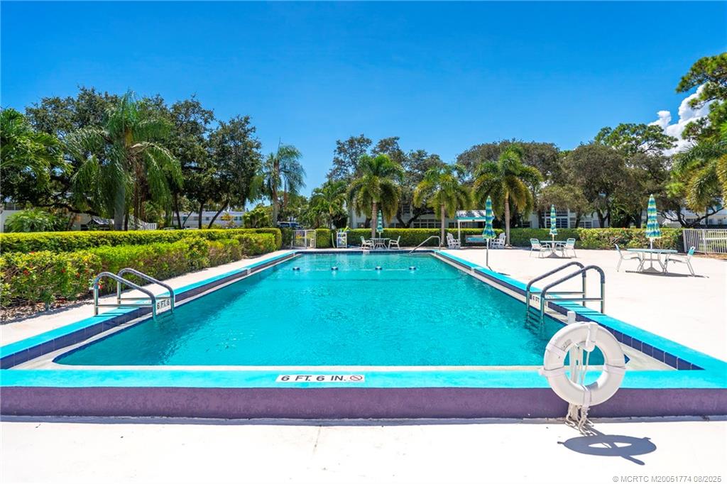 Stuart, Florida 34996, United States, 2 Bedrooms Bedrooms, ,2 BathroomsBathrooms,Residential,Active,190590