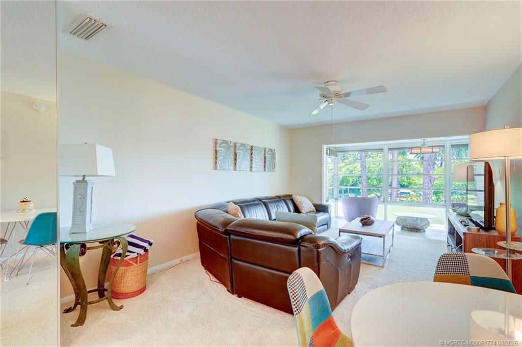 Stuart, Florida 34996, United States, 2 Bedrooms Bedrooms, ,2 BathroomsBathrooms,Residential,Active,190590