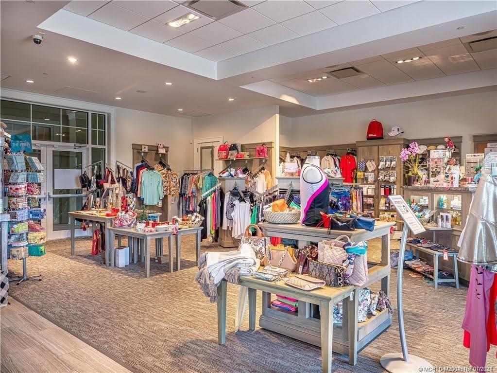 Palm City, Florida 34990, United States, 3 Bedrooms Bedrooms, ,3 BathroomsBathrooms,Residential,Active,52871