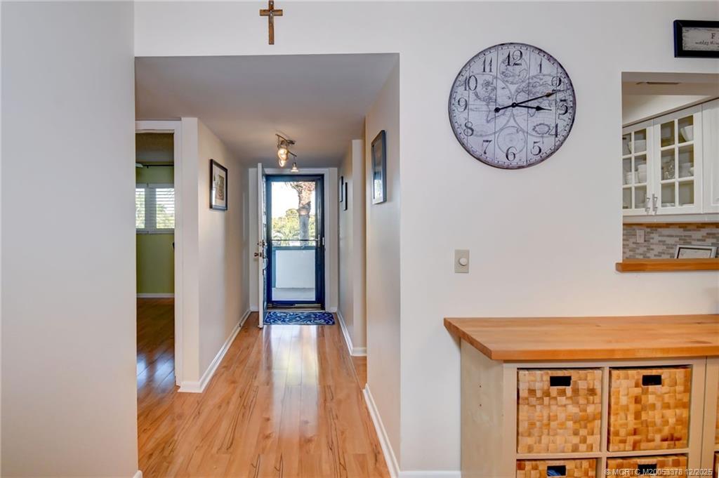 Stuart, Florida 34996, United States, 2 Bedrooms Bedrooms, ,2 BathroomsBathrooms,Residential,Active,251704