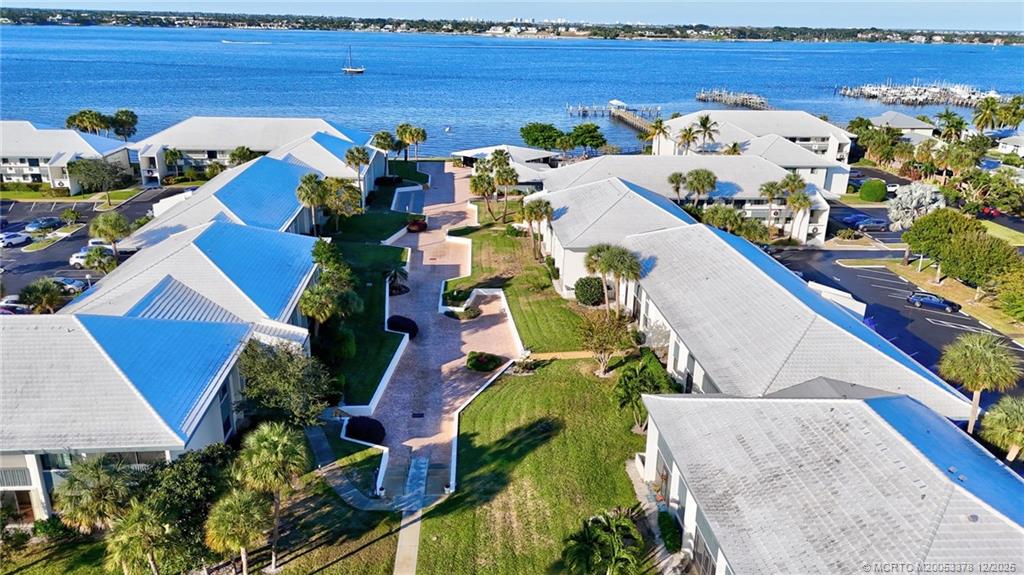 Stuart, Florida 34996, United States, 2 Bedrooms Bedrooms, ,2 BathroomsBathrooms,Residential,Active,251704