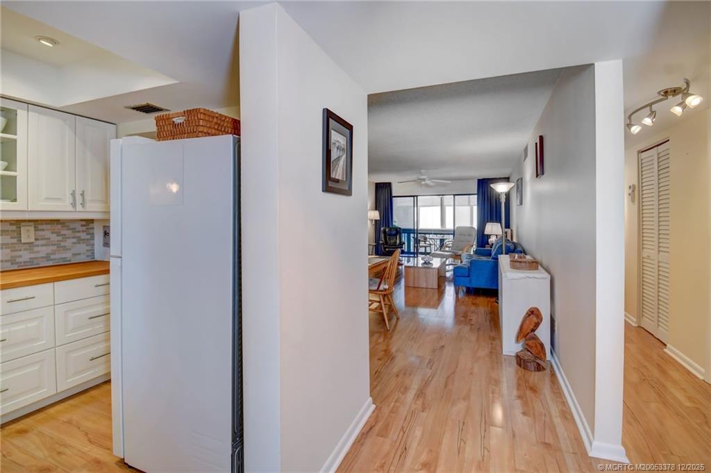 Stuart, Florida 34996, United States, 2 Bedrooms Bedrooms, ,2 BathroomsBathrooms,Residential,Active,251704