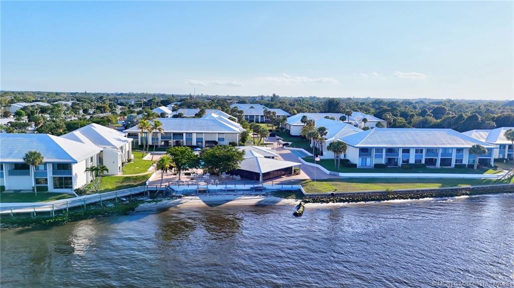 Stuart, Florida 34996, United States, 2 Bedrooms Bedrooms, ,2 BathroomsBathrooms,Residential,Active,251704