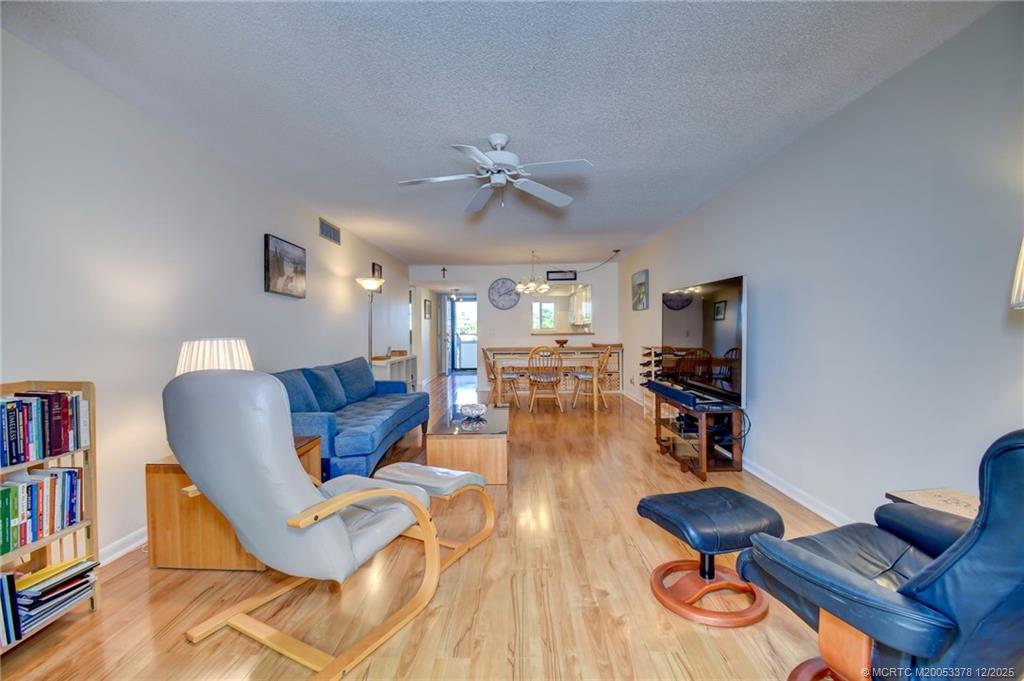 Stuart, Florida 34996, United States, 2 Bedrooms Bedrooms, ,2 BathroomsBathrooms,Residential,Active,251704