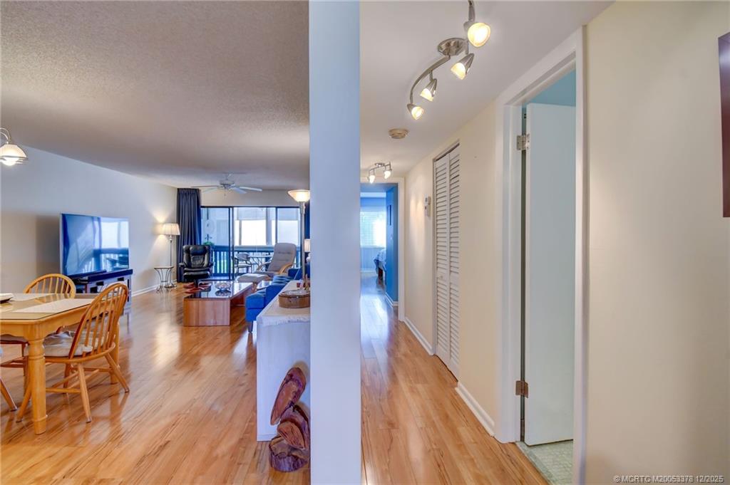 Stuart, Florida 34996, United States, 2 Bedrooms Bedrooms, ,2 BathroomsBathrooms,Residential,Active,251704