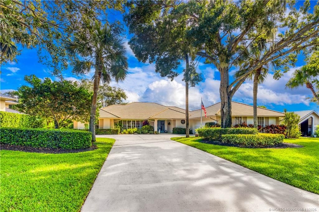 Photo of 5884 SE Glen Eagle Way, Stuart, FL 34997 (MLS # M20052255)