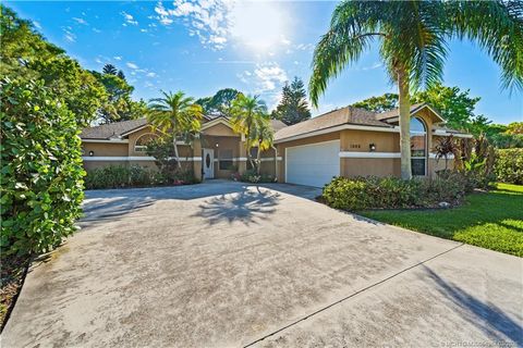 Photo of 1008 SW Hunt Club Circle, Palm City, FL 34990 (MLS # M20054957)