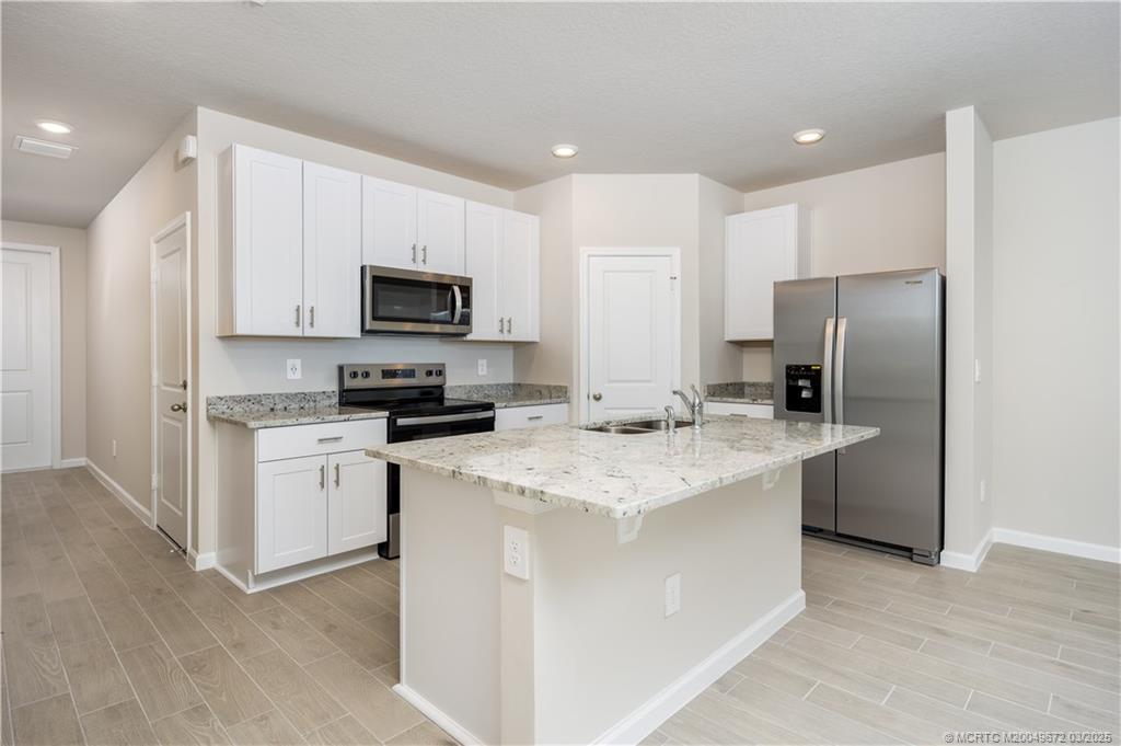 399 Salisbury Circle