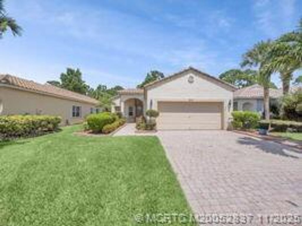 Photo of 312 NW Alana Avenue, Port Saint Lucie, FL 34986 (MLS # M20052837)