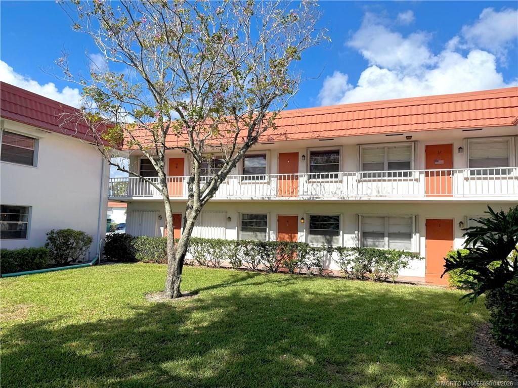 Photo of 2600 SE Ocean Boulevard #II11, Stuart, FL 34996 (MLS # M20055030)