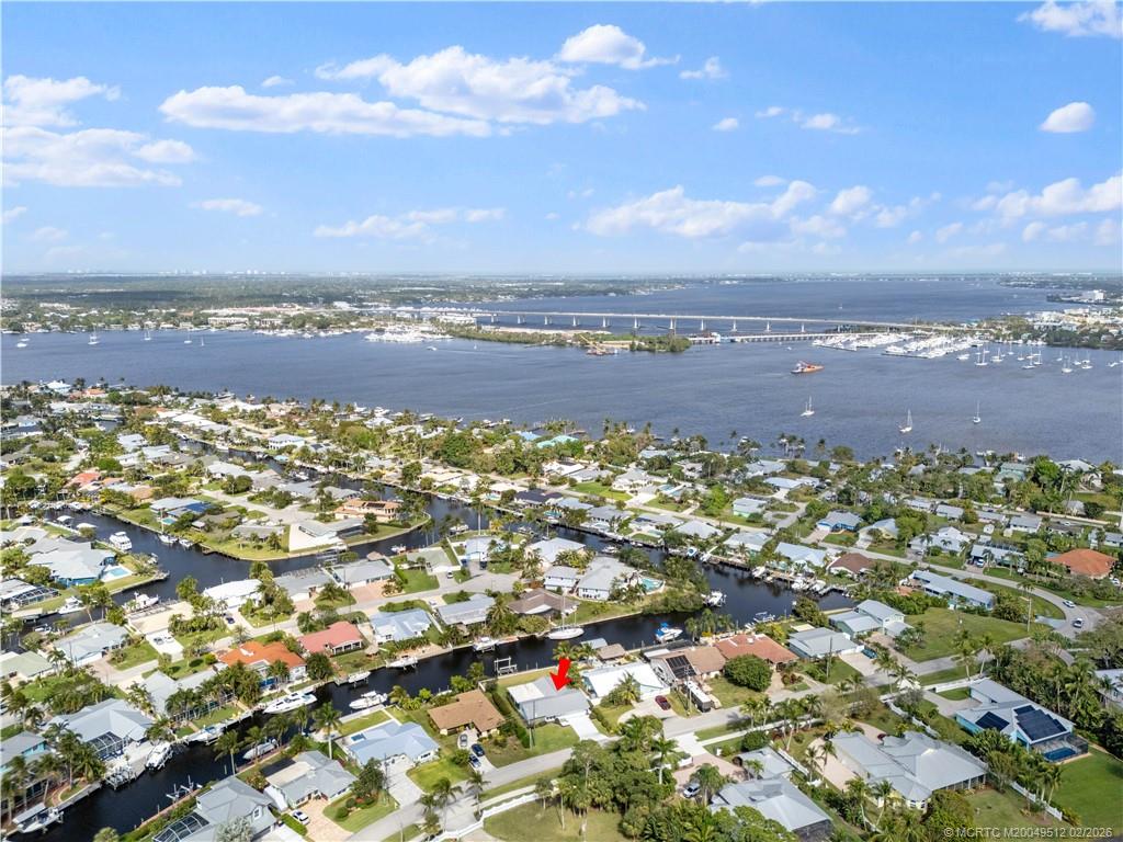 1559 SW Dyer Point Road