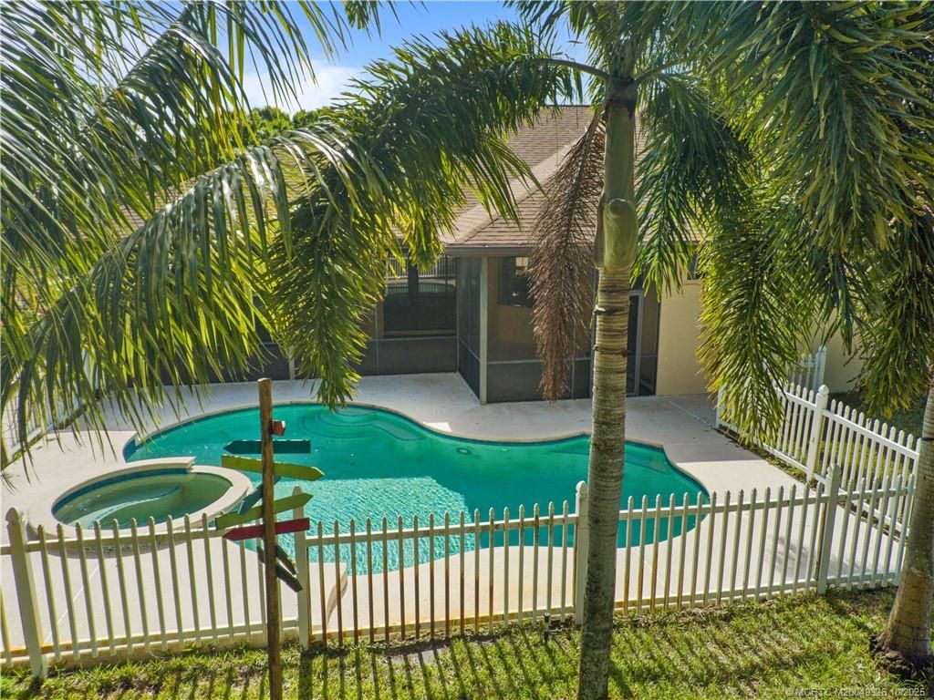 Photo of 4192 SW Oakhaven Lane, Palm City, FL 34990 (MLS # M20049326)