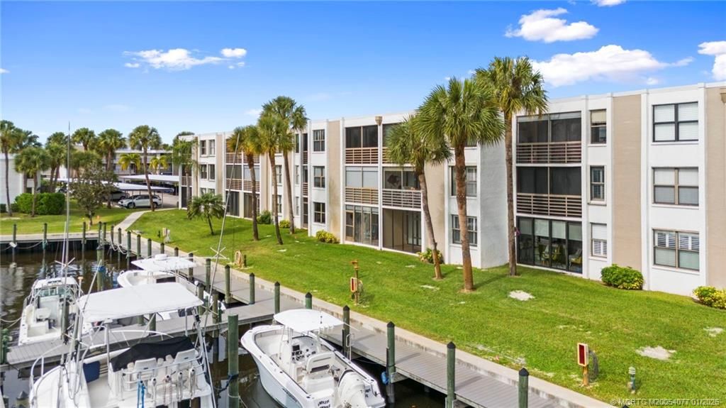 Photo of 1950 SW Palm City Road #6105, Stuart, FL 34994 (MLS # M20054077)