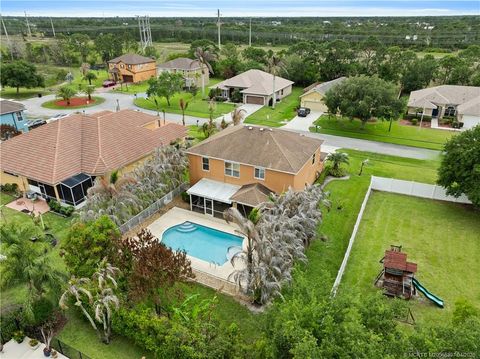 Photo of 5805 NW Breezy Brook Court, Port Saint Lucie, FL 34986 (MLS # M20055397)