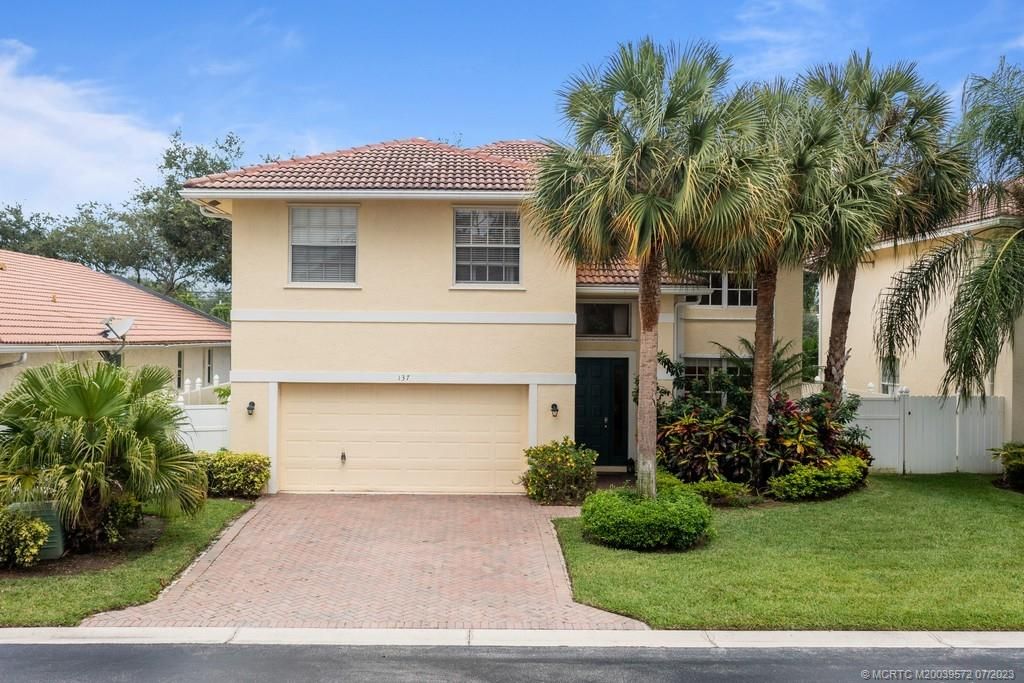 Photo of 137 Hidden Hollow Terrace, Palm Beach Gardens, FL 33418 (MLS # M20039572)