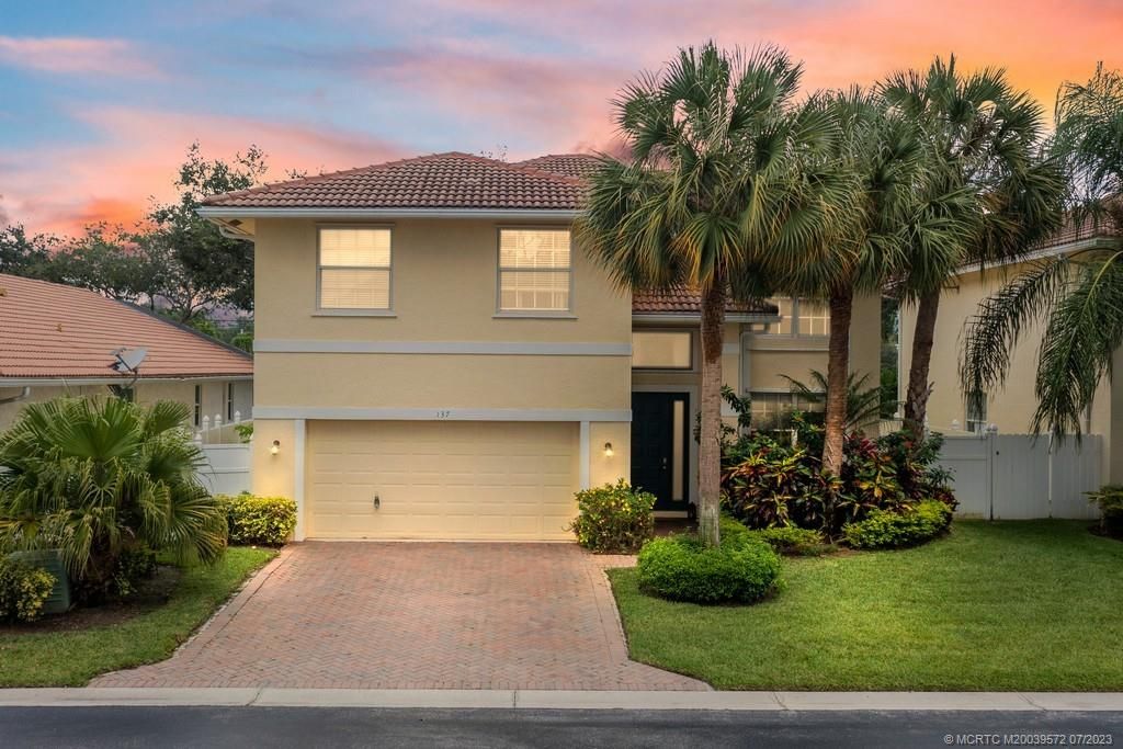 Photo of 137 Hidden Hollow Terrace, Palm Beach Gardens, FL 33418 (MLS # M20039572)
