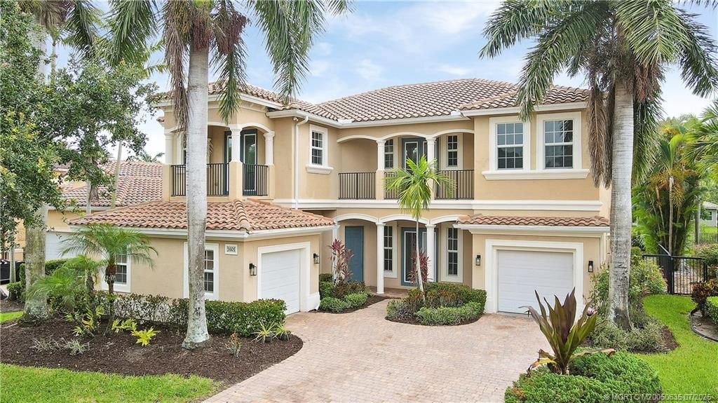 Photo of 5605 SW Gray Fox Drive, Palm City, FL 34990 (MLS # M20050635)