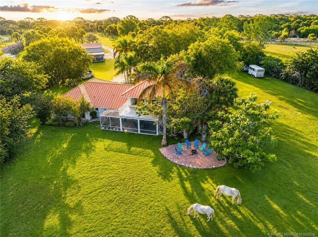 Photo of 9975 SW Green Ridge Lane, Palm City, FL 34990 (MLS # M20055634)