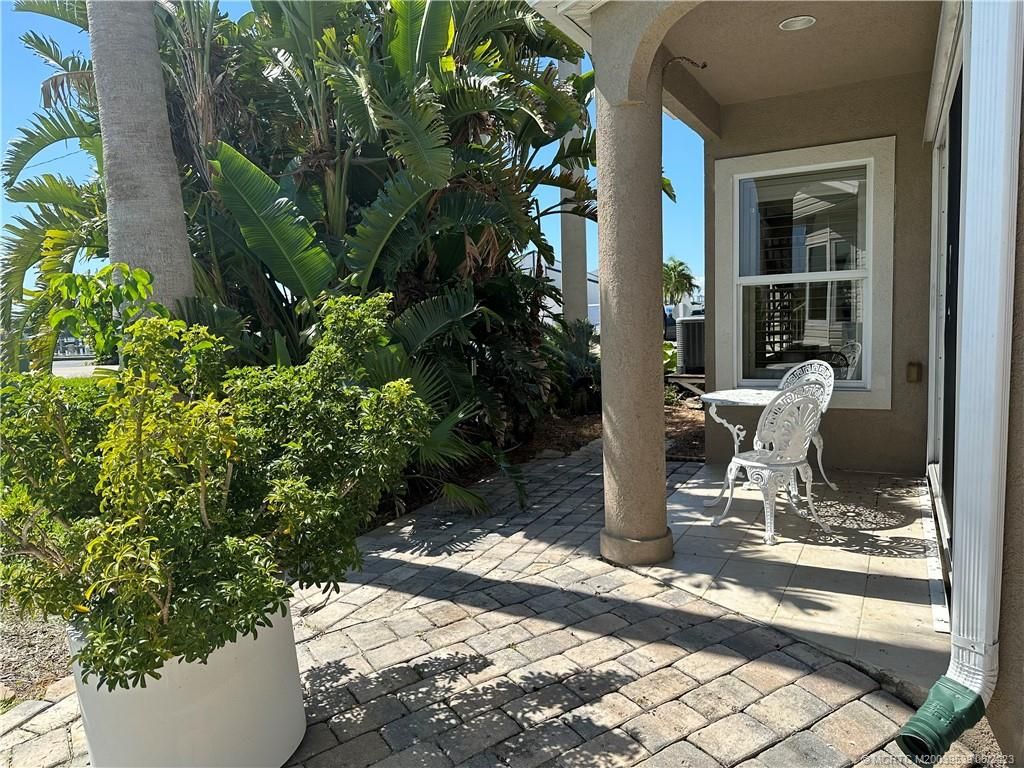 Photo of 424 Nettles Boulevard, Jensen Beach, FL 34957 (MLS # M20039539)
