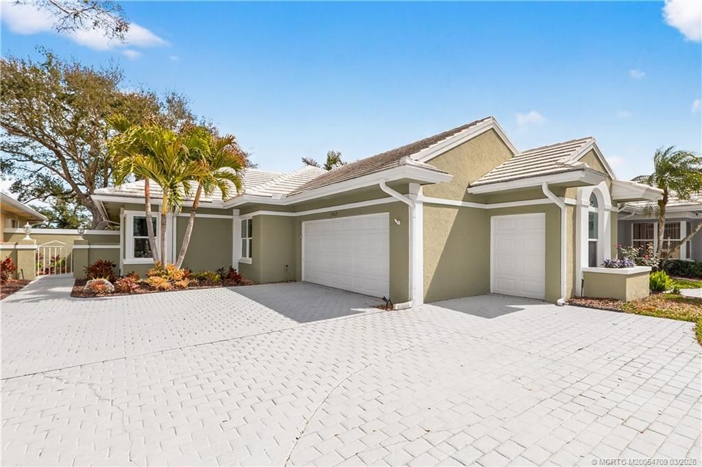Photo of 2467 SW Brookwood Lane, Palm City, FL 34990 (MLS # M20054709)