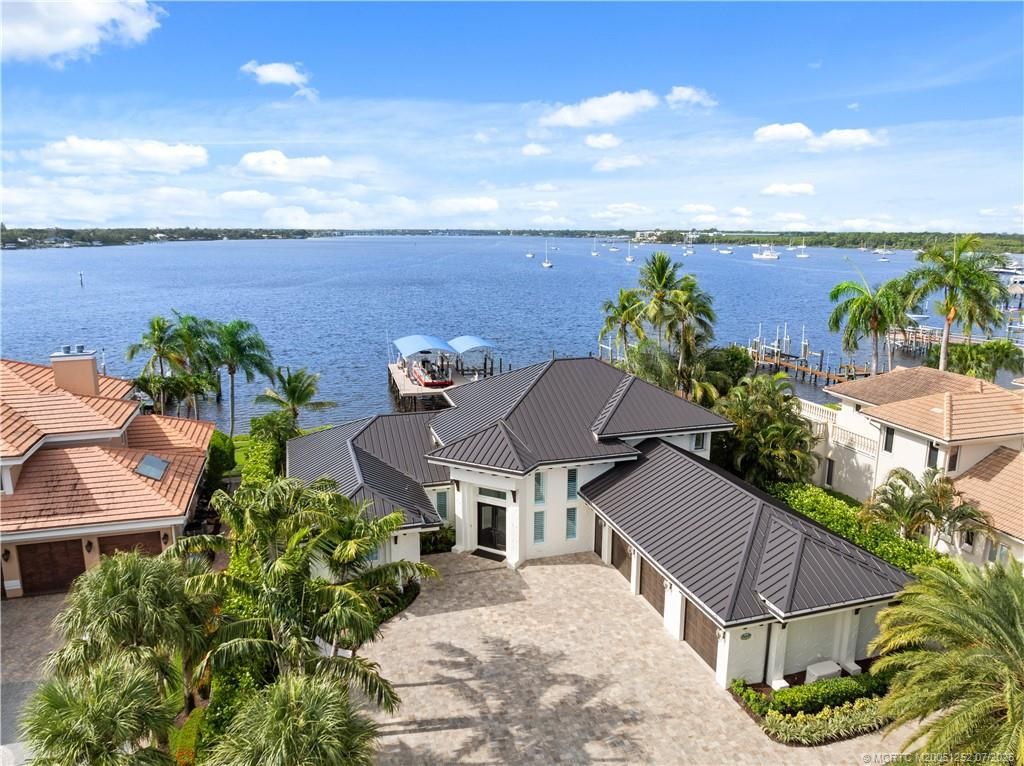 Photo of 681 SW Bay Pointe Circle, Palm City, FL 34990 (MLS # M20051252)