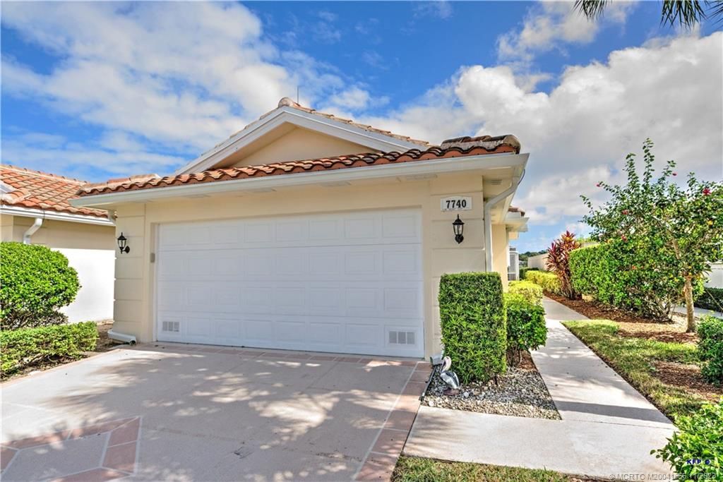 Photo of 7740 SE Spicewood Circle, Hobe Sound, FL 33455 (MLS # M20041656)