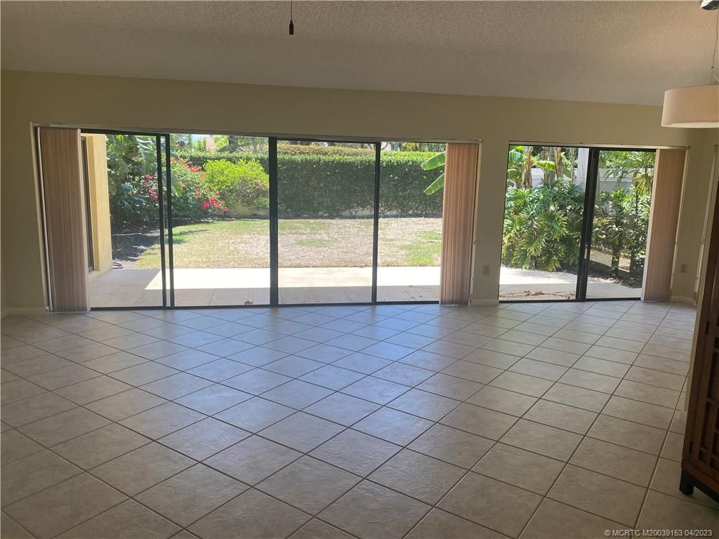 Photo of 134 Ocean Pines Terrace, Jupiter, FL 33477 (MLS # M20039153)