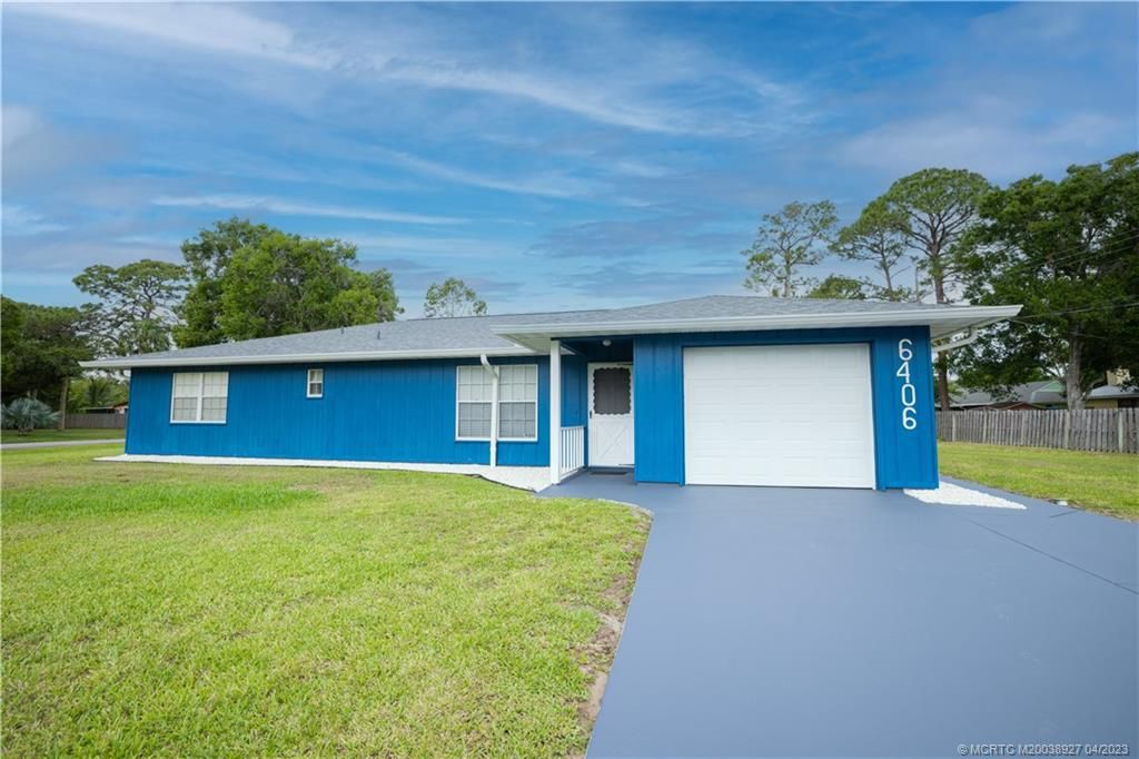 Photo of 6406 Drawdy Parkway, Fort Pierce, FL 34951 (MLS # M20038927)