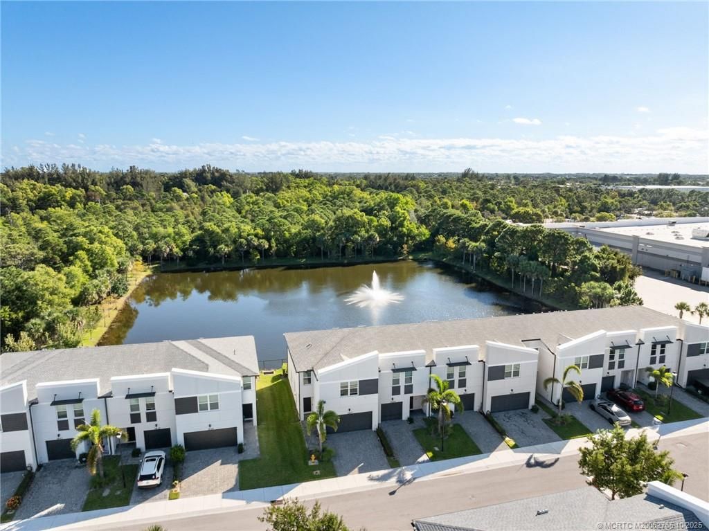 Photo of 3939 SE Mentmore Lane, Stuart, FL 34997 (MLS # M20052765)