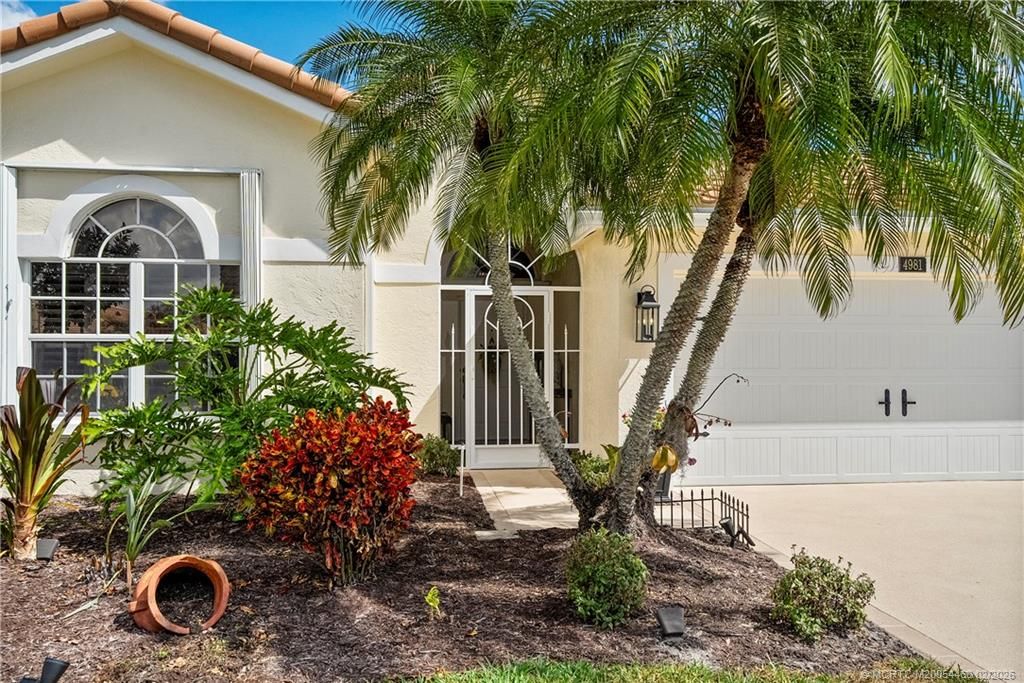 Photo of 4981 SE Devenwood Way, Stuart, FL 34997 (MLS # M20054460)