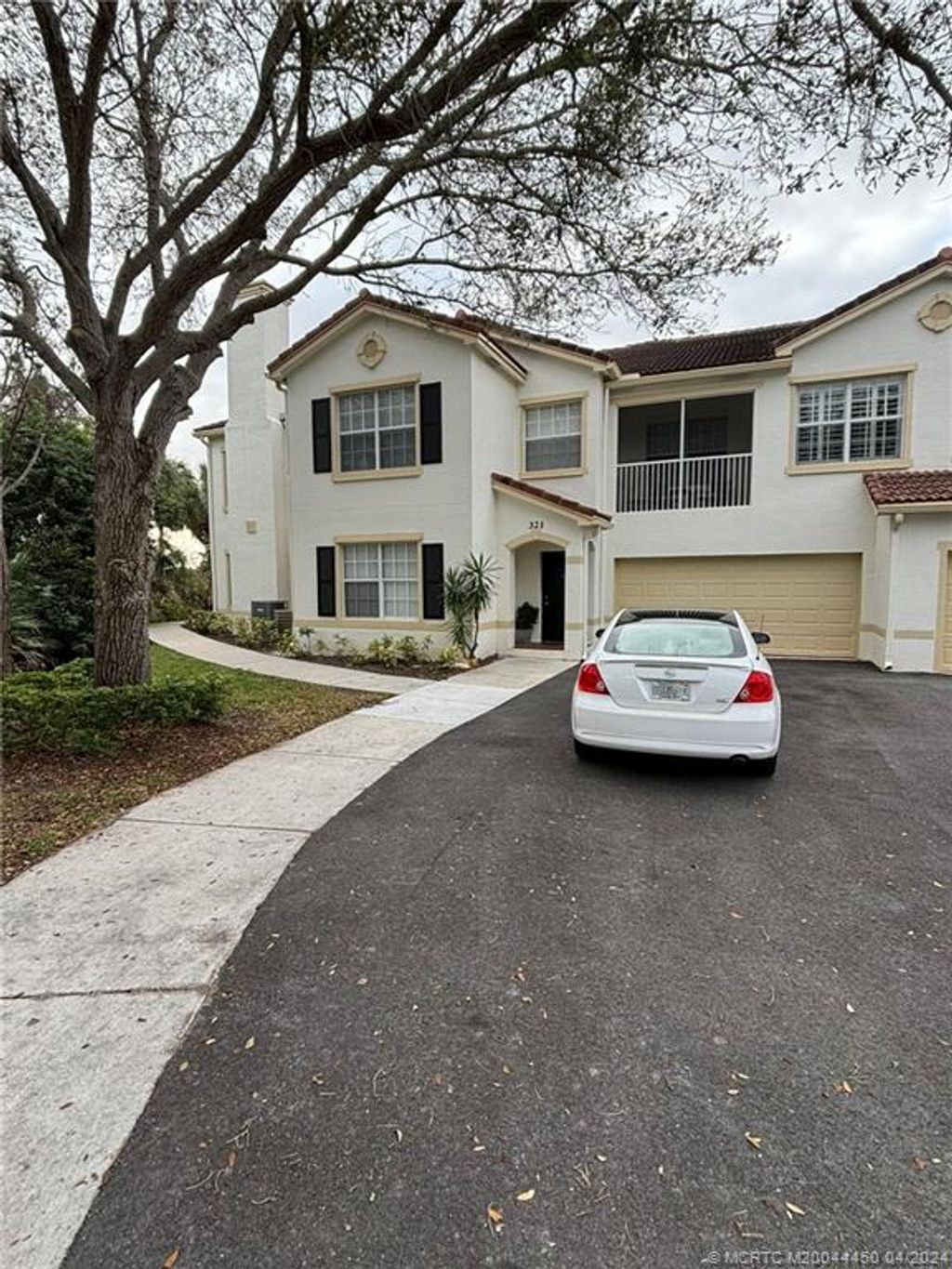 Photo of 321 SE Kitching Circle, Stuart, FL 34994 (MLS # M20044450)