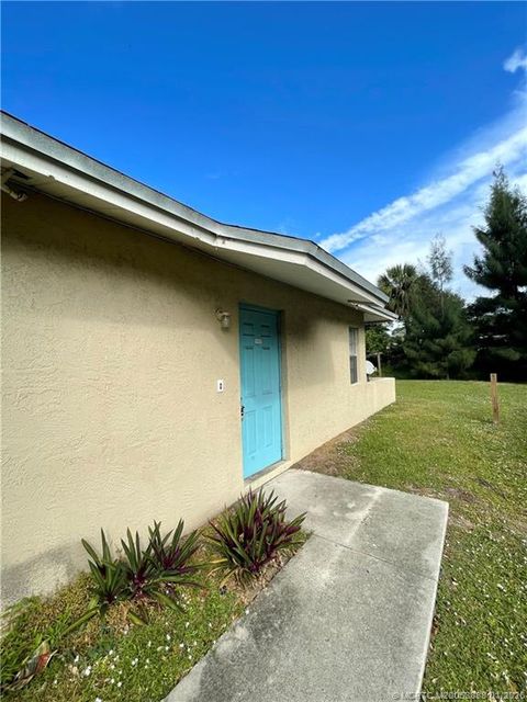 Photo of 308 S 14th Street #B, Fort Pierce, FL 34950 (MLS # M20053888)