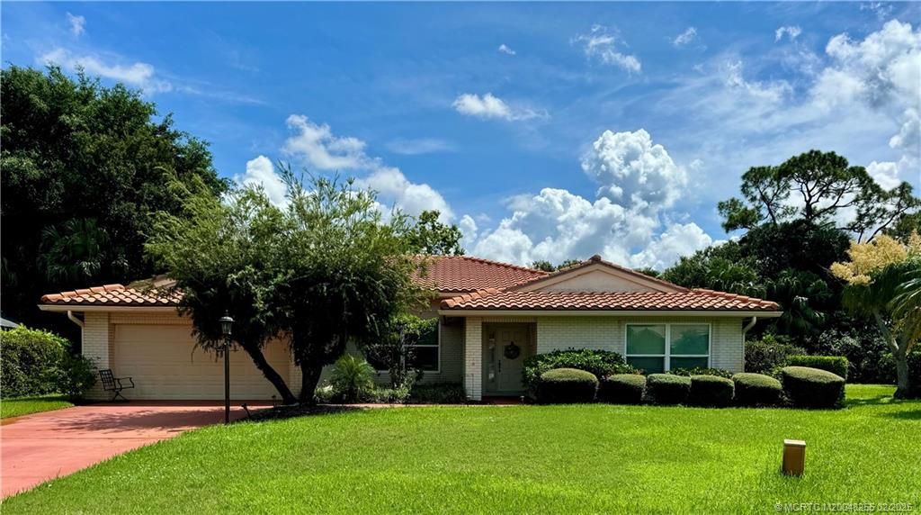 Photo of 2361 SW Starling Drive, Palm City, FL 34990 (MLS # M20048255)