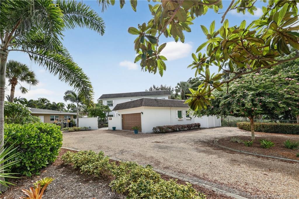 80 SE Saint Lucie Boulevard