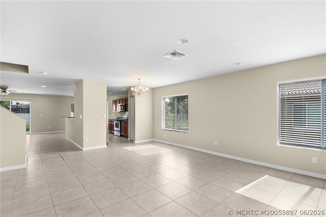 1952 SW Providence Place
