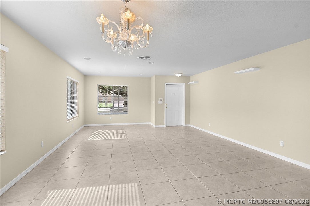 1952 SW Providence Place